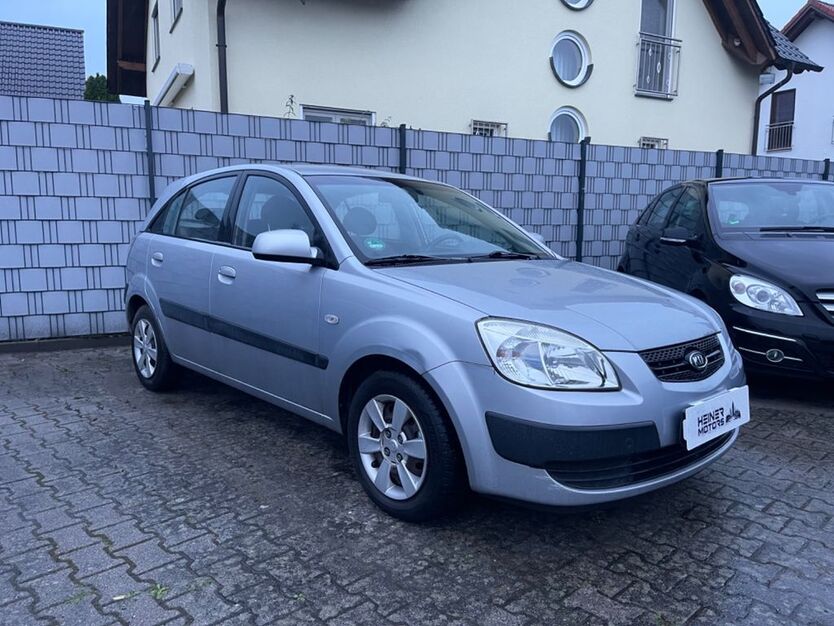 Kia Rio 150.000 km 3.190 € Pfungstadt 64319