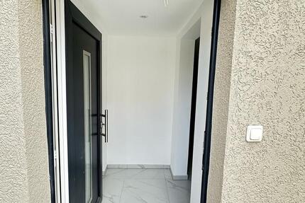 Erstbezug 4 Zimmer Erdgeschoßwohnung mit Garten