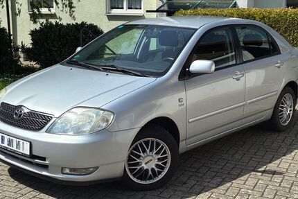 Toyota Corolla 127.000 km 2.950 &euro; Bad Rodach 96476