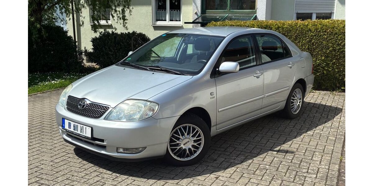 Toyota Corolla 127.000 km 2.950 &euro; Bad Rodach 96476