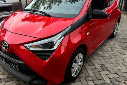 Toyota Aygo (X) 72.000 km 6.950 &euro; Merzig 66663