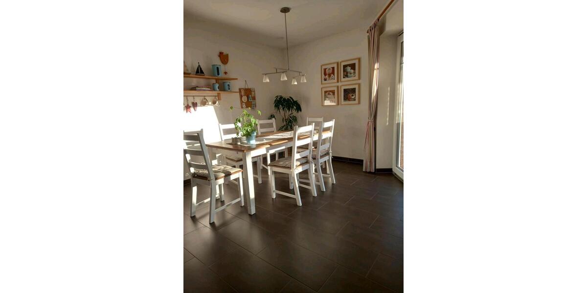 Einfamilienhaus Schleswig - 7.5 Zimmer, 240 m&sup2;, 2.490&euro; | Angebot:24660047