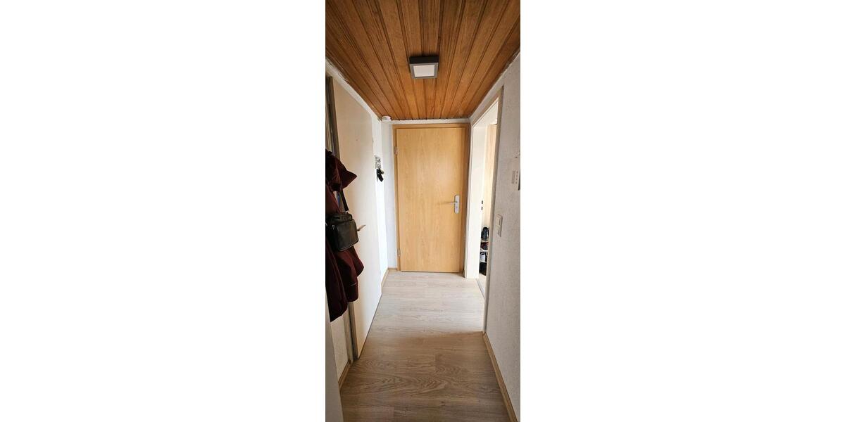 Dachgeschoßwohnung Ulm Donautal - 20 Zimmer, 40 m&sup2;, 720&euro; | Angebot:25422663