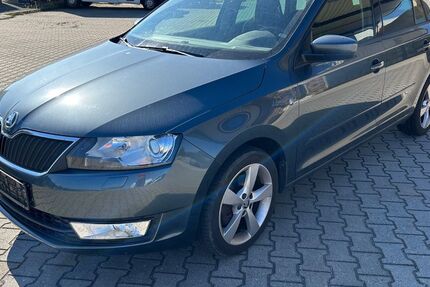 Skoda Rapid 105.161 km 7.350 € Bürgel OT Silbertal 07616
