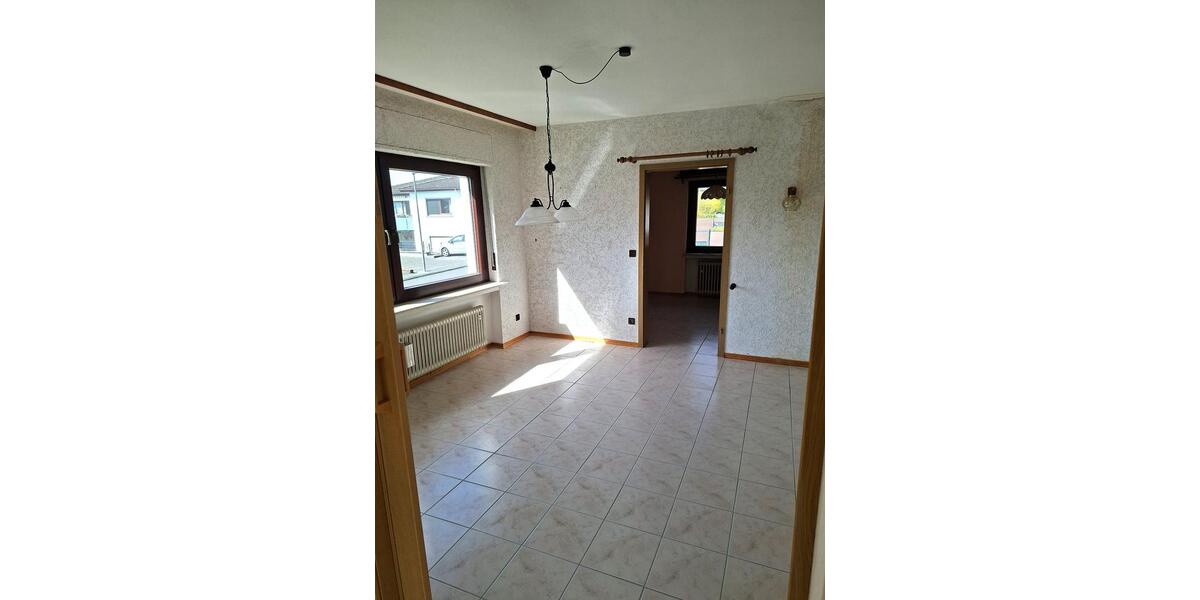 Einfamilienhaus Lahnau - 9 Zimmer, 229 m&sup2;, 490.000&euro; | Angebot:26553842