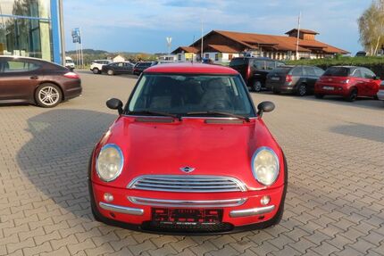 Mini ONE 204.200 km 990 &euro; Neukirchen v. W. 94154