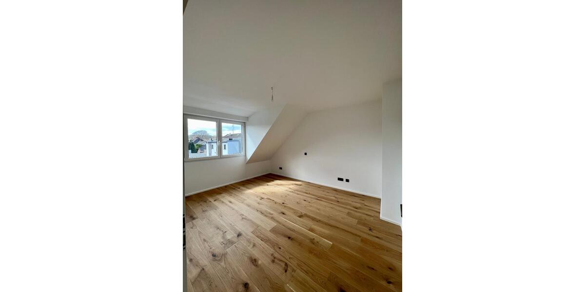 Dachgeschoßwohnung Frechen - 2 Zimmer, 72 m&sup2;, 329.000&euro; | Angebot:26393715