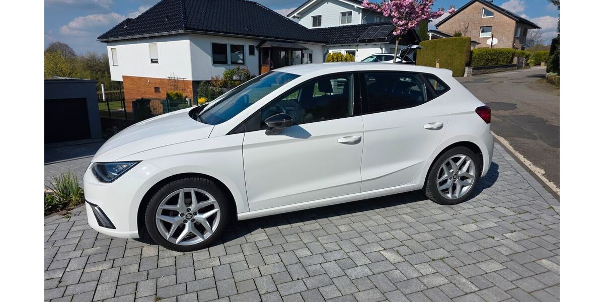 Seat Ibiza 98.000 km 11.400 &euro; Overath 51491