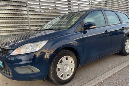 Ford Focus 115.000 km 3.300 &euro; Holzgerlingen 71088