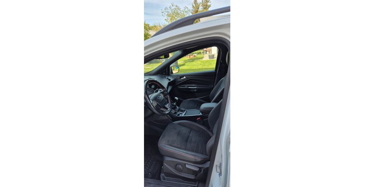 Ford Kuga 120.661 km 16.000 &euro; Nalbach 66809