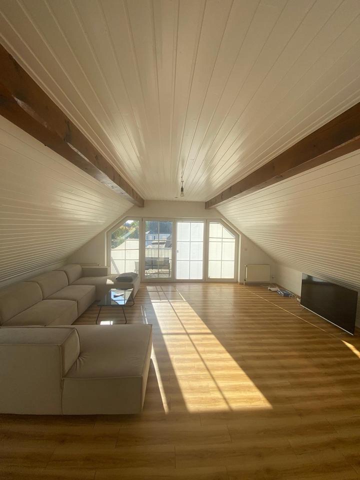 Schöne 4 Zimmerwohnung, zentral u Rheinnähe, 53498 Bad Breisig zimmer