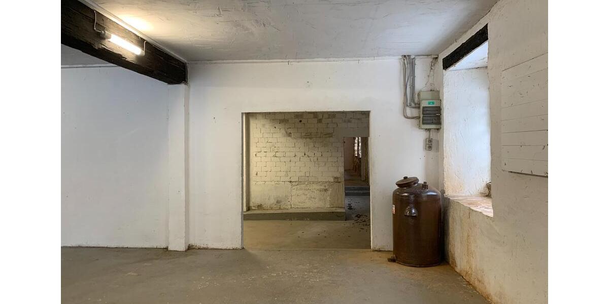 Vielseitige Gewerbe-Erdgeschlossfläche an der Diemel, Trendelburg 4 zimmer