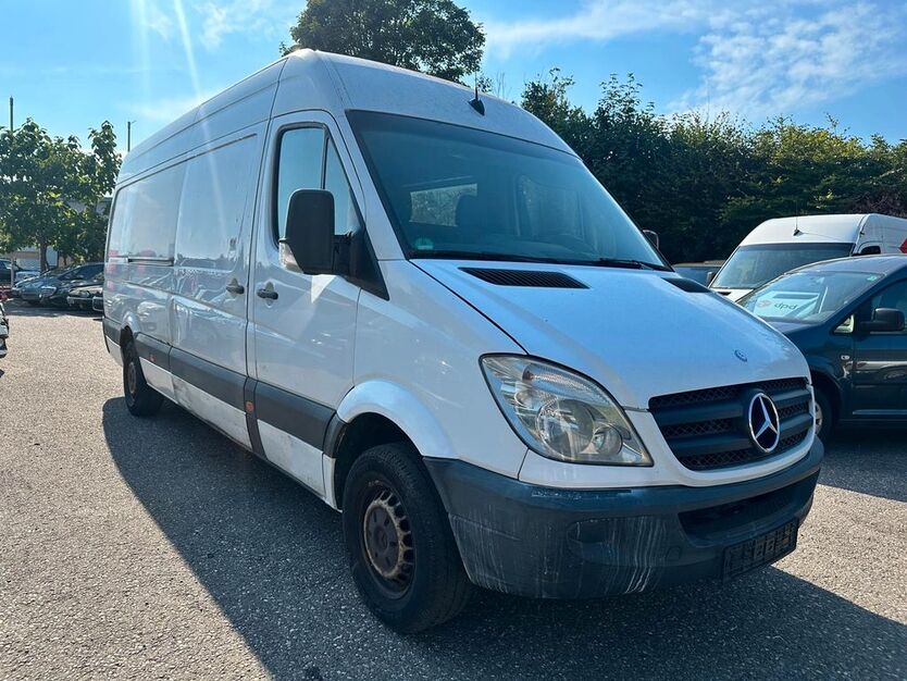 Mercedes-Benz Sprinter 334.000 km 3.950 € Breisach am Rhein 79206