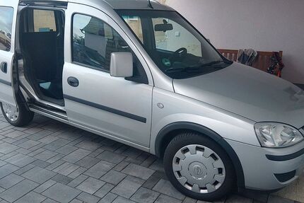 Opel Combo 18.500 km 9.400 &euro; Oschatz 04758