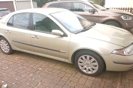 Renault Laguna 121.500 km 1.000 &euro; Satteldorf 74589