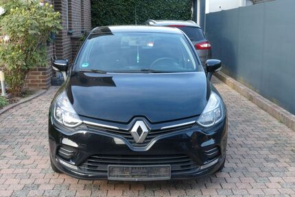 Renault Clio 137.385 km 6.300 &euro; Xanten 46509