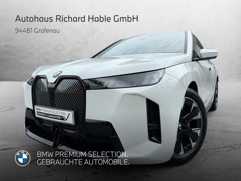 BMW iX 9.999 km 79.900 € Grafenau 94481