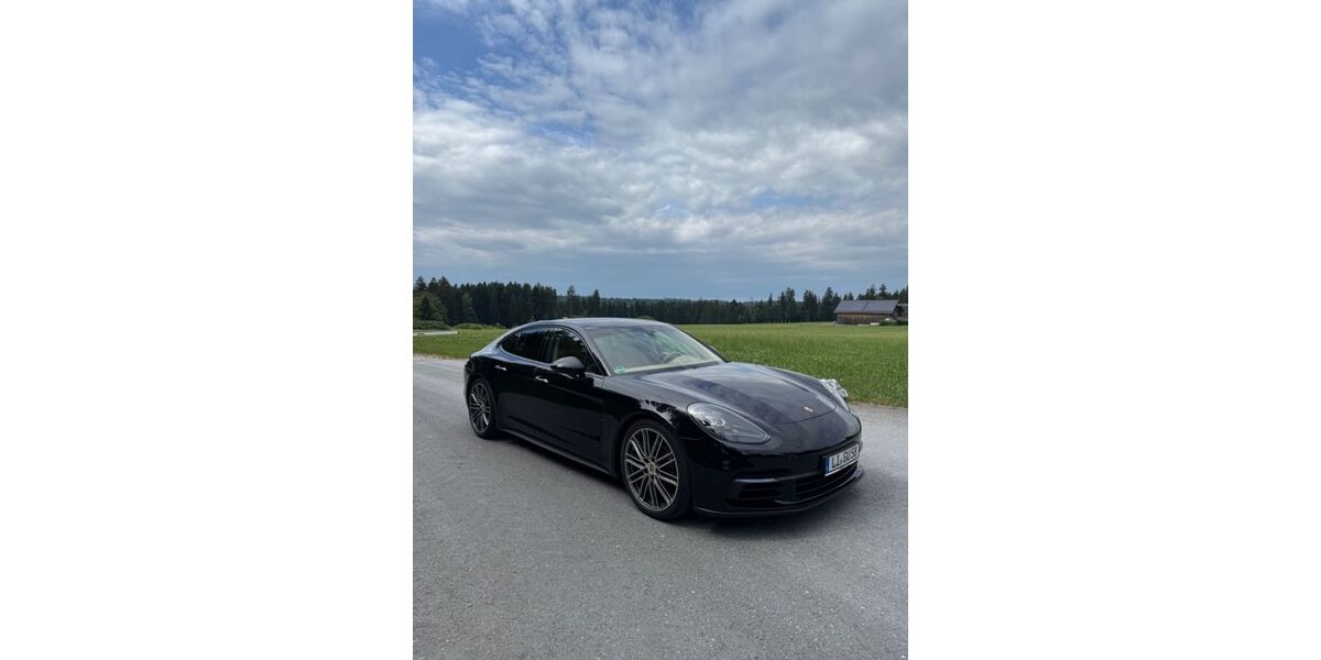 Porsche Panamera 135.680 km 49.000 &euro; Lindau Bodensee 88131