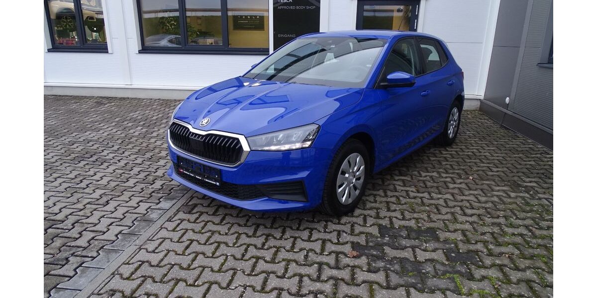 Skoda Fabia 24.397 km 12.990 &euro; Amöneburg-Roßdorf 35287