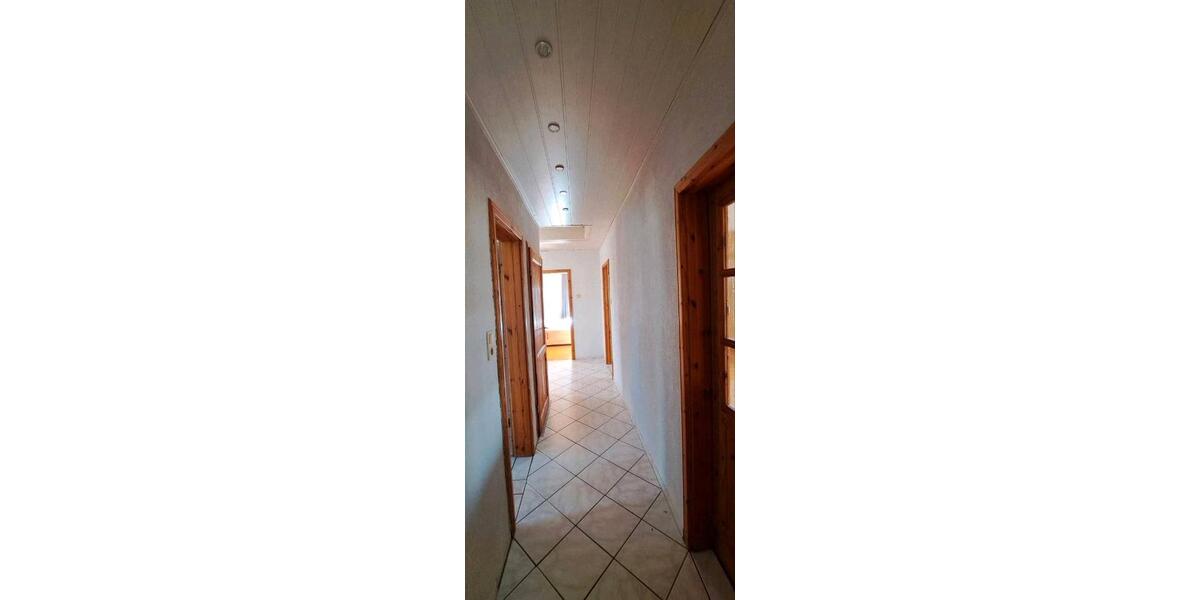 Dachgeschoßwohnung Bredstedt - 3 Zimmer, 100 m&sup2;, 1.250&euro; | Angebot:26345734