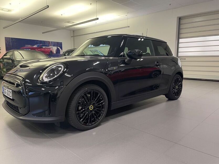 Cooper SE