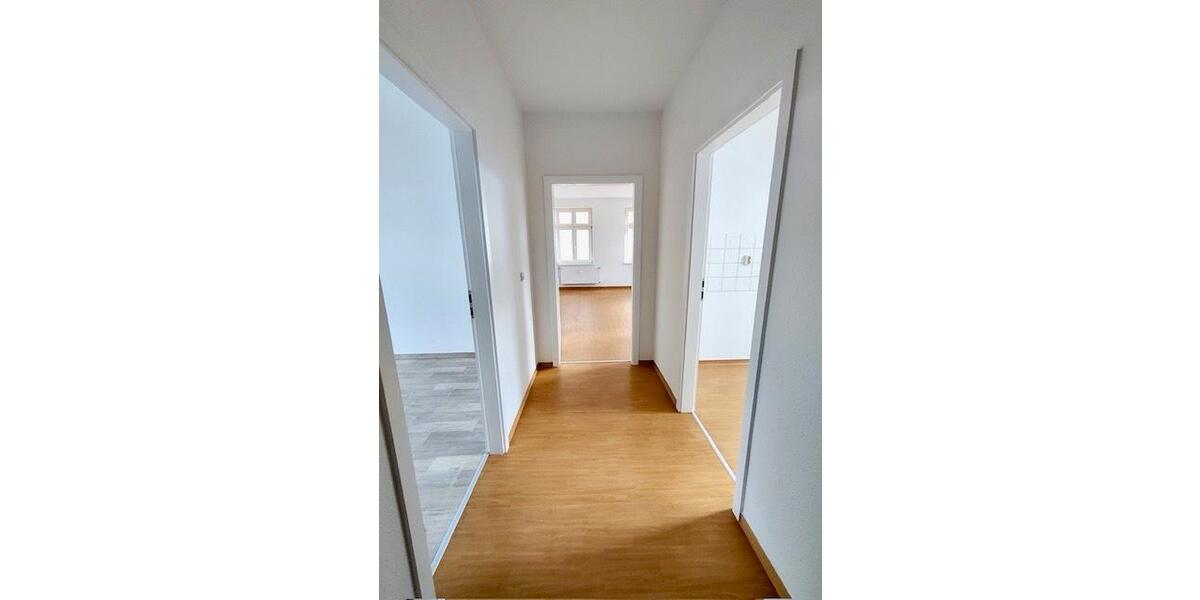Dachgeschoßwohnung Neustrelitz - 3 Zimmer, 80 m&sup2;, 779&euro; | Angebot:26201908