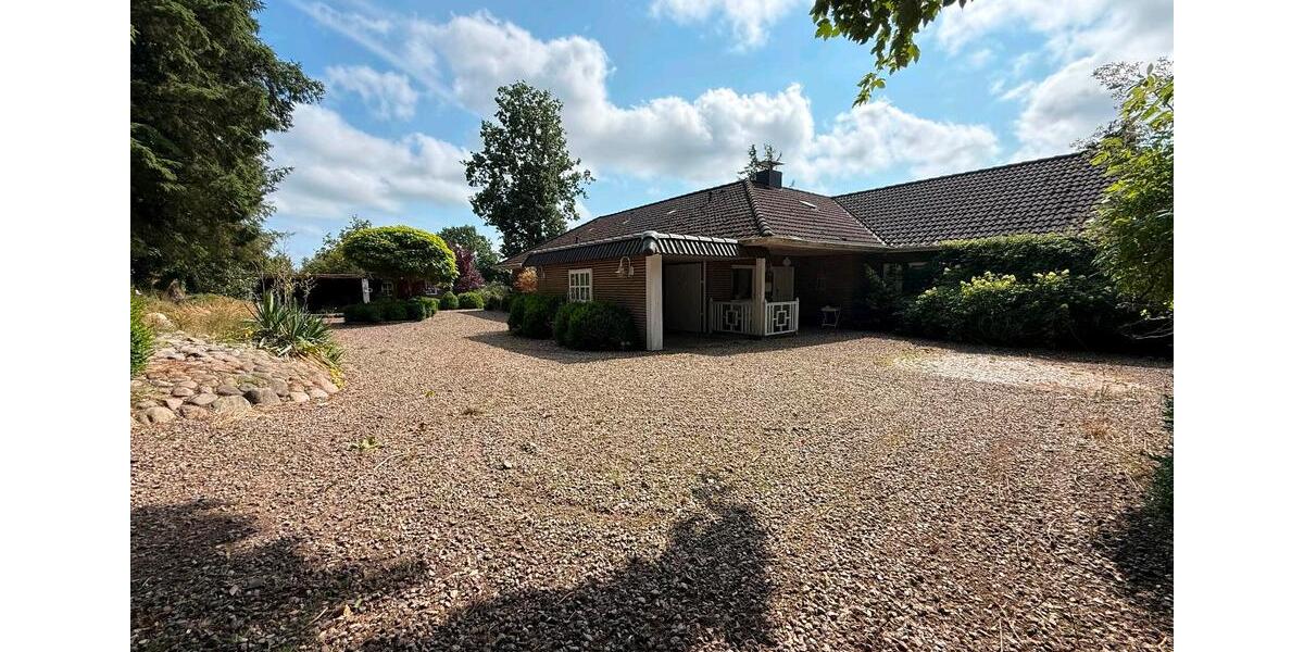 Bungalow Husum - 8 Zimmer, 215 m&sup2;, 890.000&euro; | Angebot:27145517