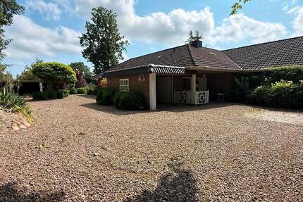 Haus Husum - 8 Zimmer, 215 m&sup2;, 890.000&euro; | Angebot:27145517