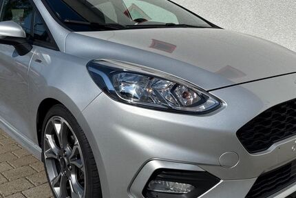 Ford Fiesta 139.990 km 9.290 &euro; Bergisch Gladbach 51467