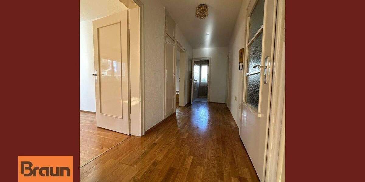 Mehrfamilienhaus, Wohnhaus Villingen-Schwenningen Schwenningen - 9 Zimmer, 214 m&sup2;, 390.000&euro; | Angebot:25862753