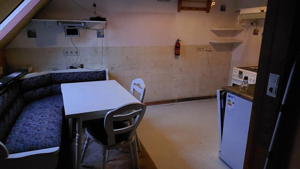 Dachgeschoßwohnung Nahrendorf - 2.5 Zimmer, 80 m&sup2;, 500&euro; | Angebot:26364178