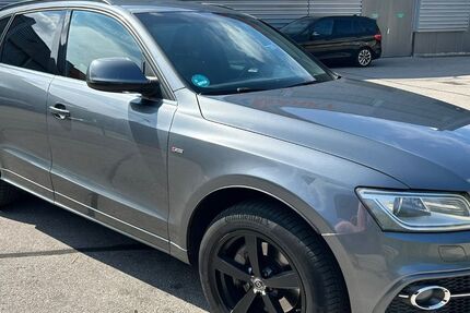 Audi Q5 225.000 km 13.399 &euro; München 81737