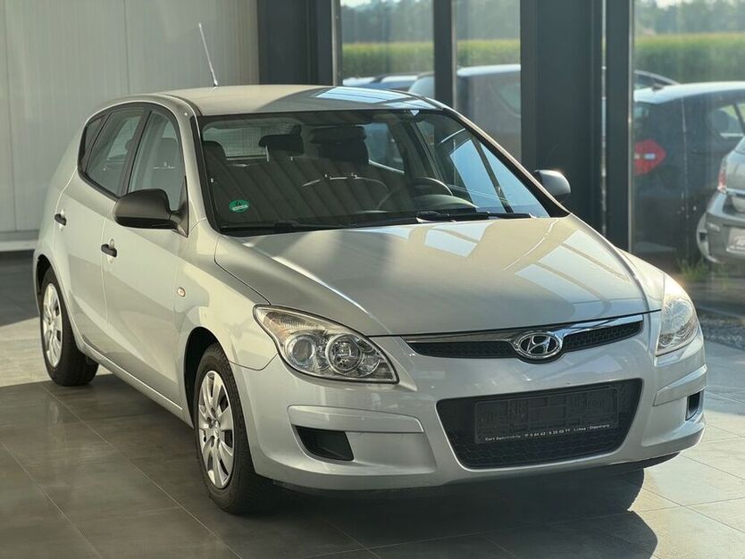 i30