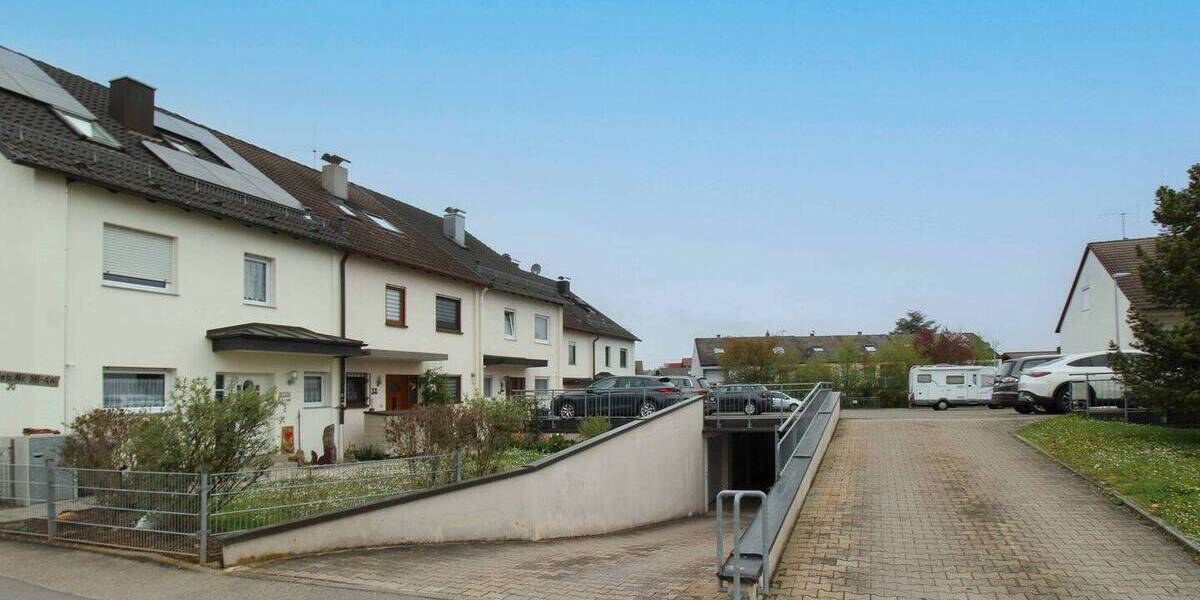 Reihenmittelhaus Hildrizhausen - 5 Zimmer, 152 m&sup2;, 498.000&euro; | Angebot:26643766