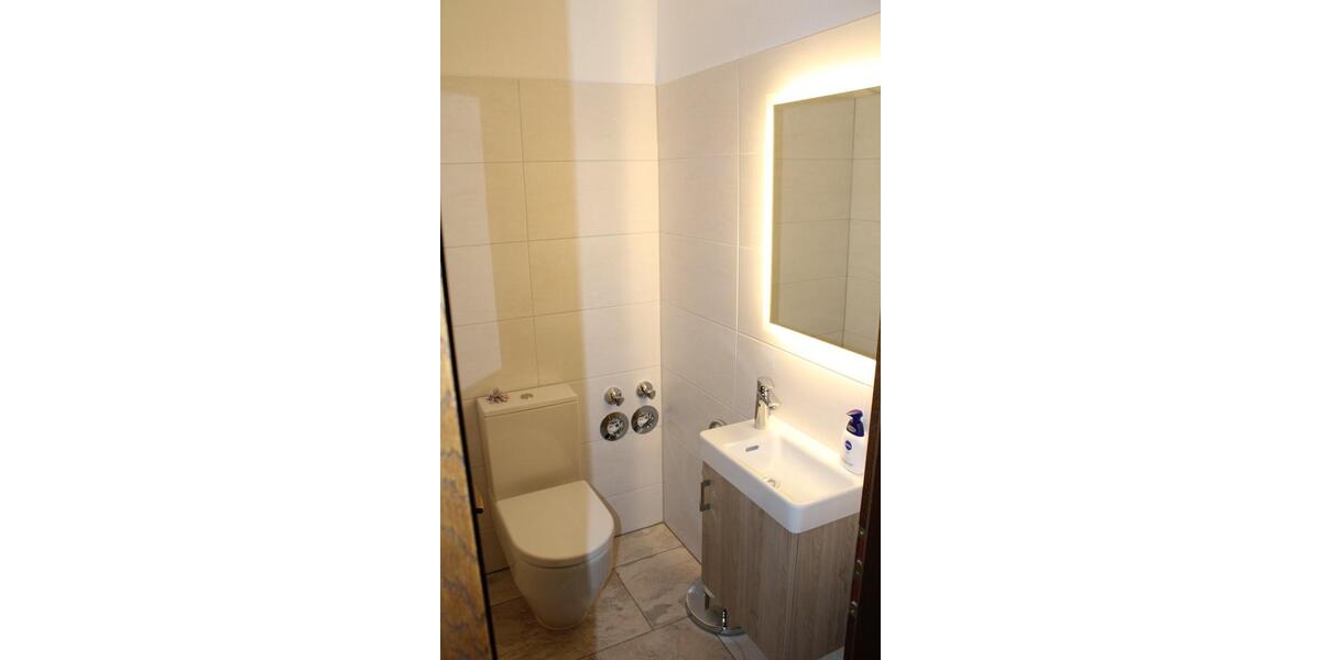 Provisionsfreie helle 4-Zimmer-ETW (1. OG) in Top-Lage 4 zimmer