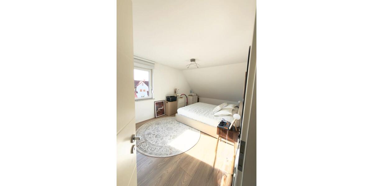Dachgeschoßwohnung Wächtersbach - 3 Zimmer, 85 m&sup2;, 850&euro; | Angebot:26126712