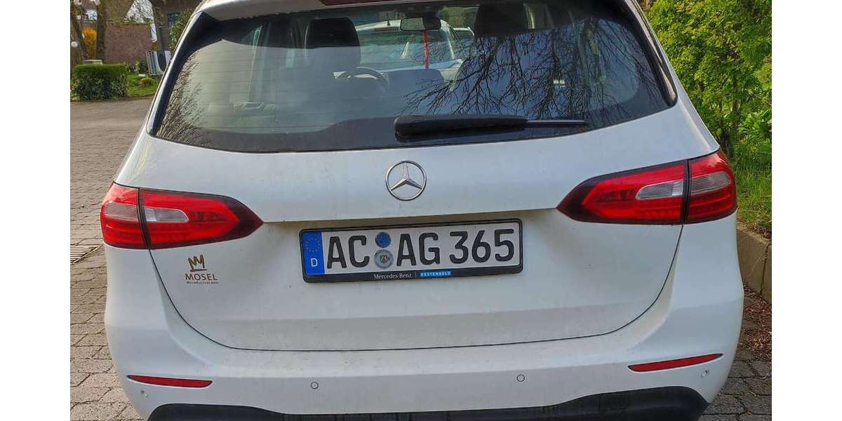 Mercedes-Benz B 180 142.000 km 12.500 &euro; Bremm 56814