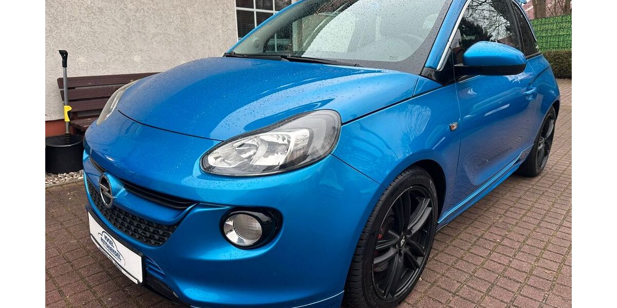 Opel Adam 67.555 km 9.870 &euro; Berlin 13059