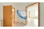 Innenstadtlage für Praktiker: helle 2-Zimmer-Dachgeschosswohnung mit Einbauküche, Duschbad, Keller - Dachgeschoßwohnung Schwerin Feldstadt | Angebot:26866548