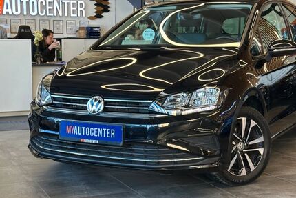VW Golf Sportsvan 31.900 km 16.499 &euro; Pfaffenhofen 85276