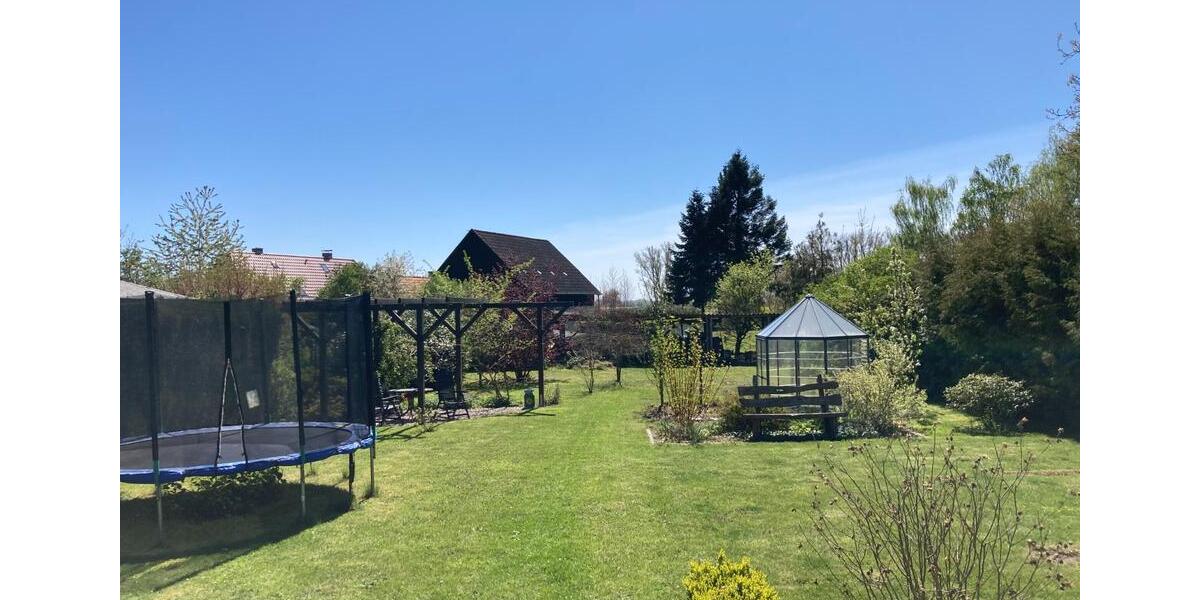 Doppelhaushälfte Güstrow - 5 Zimmer, 200 m&sup2;, 260.000&euro; | Angebot:25299314