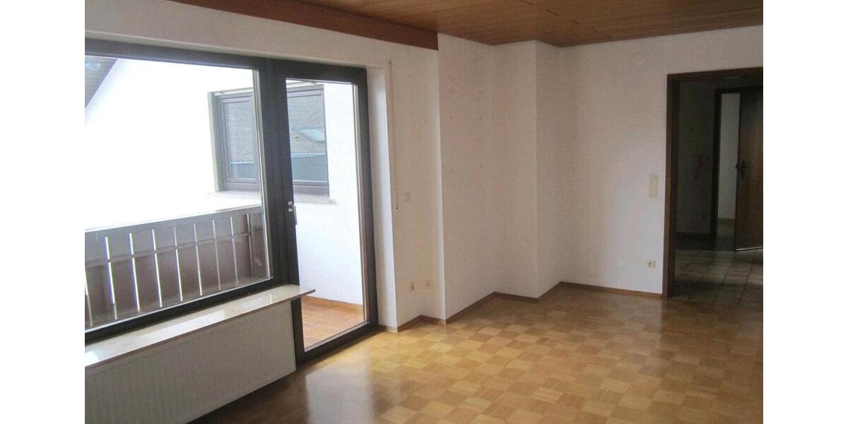 Etagenwohnung Ettlingen - 3 Zimmer, 87 m&sup2;, 750&euro; | Angebot:24977495