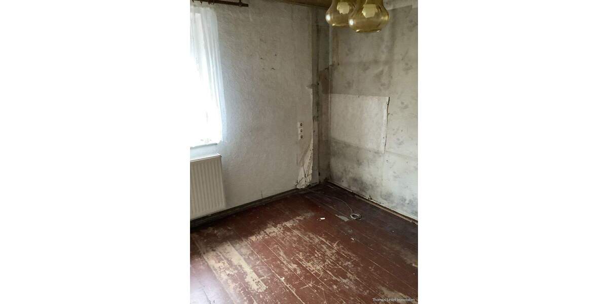 EFH mit Sanierungsbedarf und Nebengebäude 3 zimmer