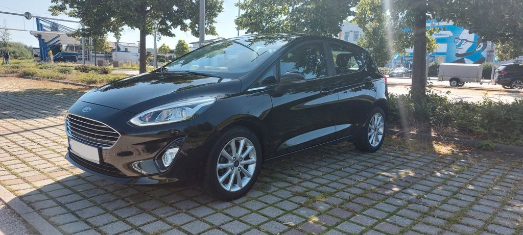 Ford Fiesta 108.000 km 8.400 &euro; Wernberg-Köblitz 92533