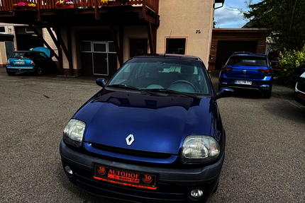 Renault Clio 105.300 km 3.300 &euro; Oelsnitz i.E. 09376