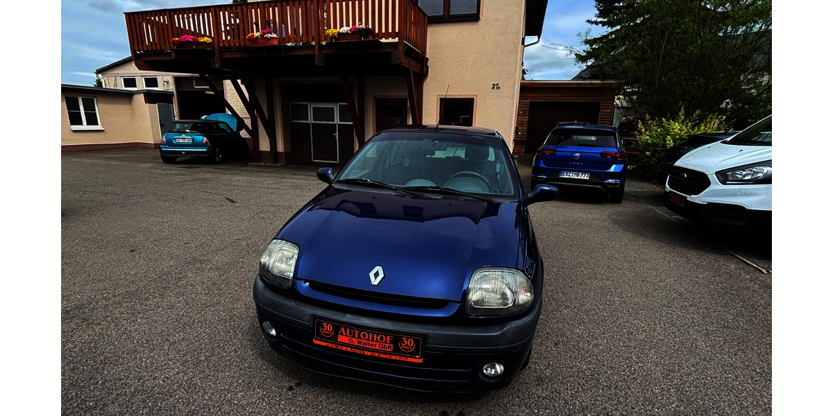 Renault Clio 105.300 km 3.300 &euro; Oelsnitz i.E. 09376