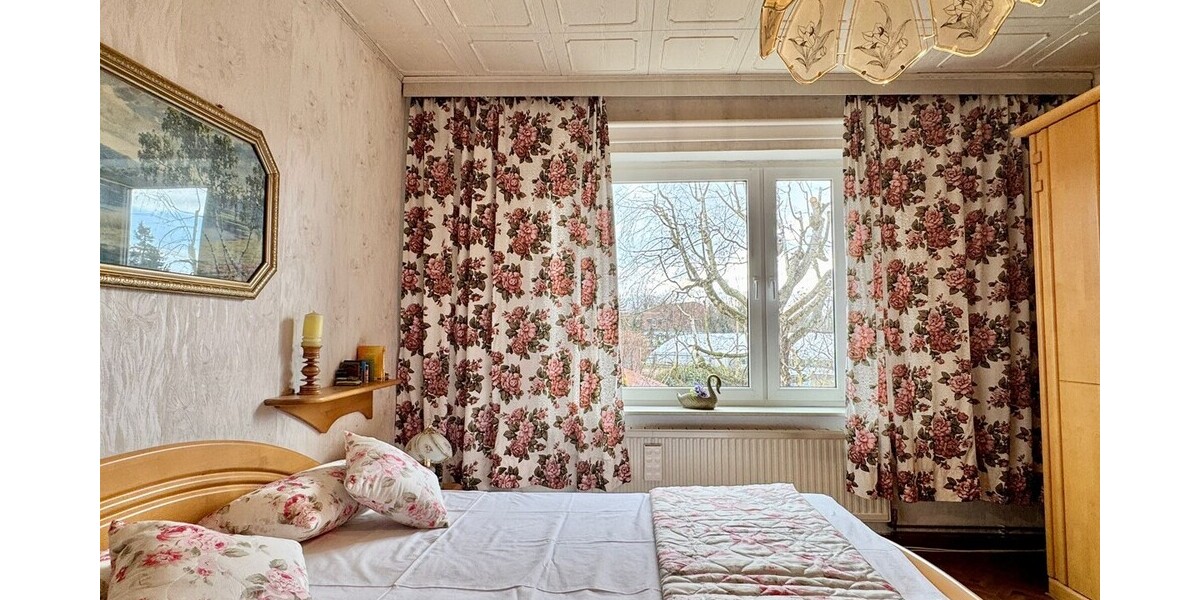 HORN IMMOBILIEN ++ RESERVIERT! interessantes Haus in Neustrelitz ruhige und historische Lage - Reihenmittelhaus Neustrelitz | Angebot:26199634