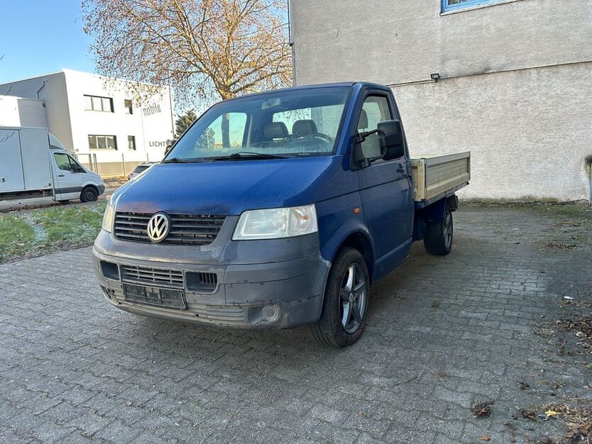 VW T5 Transporter 280.000 km 3.350 € Seckbach 60388