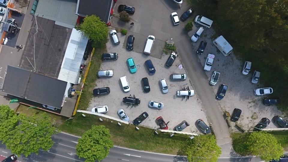 Autoplatz Stellfläche Uber Bolt auch anderes Gewerbe möglich zimmer