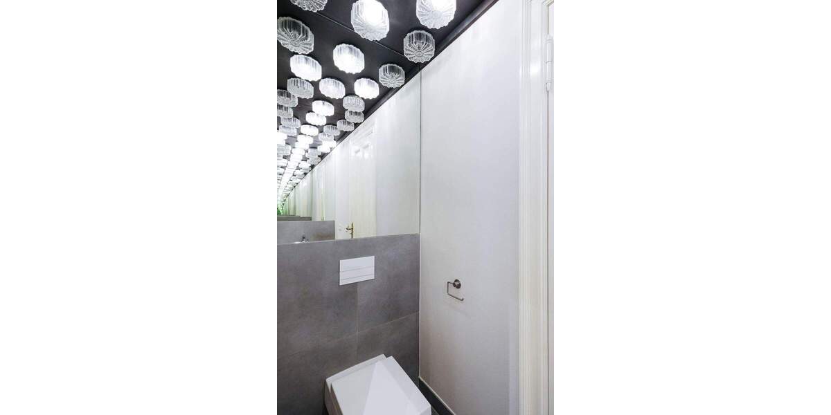 HAUS FEUERLAND: Historisches Wohn- und Geschäftshaus 5 zimmer